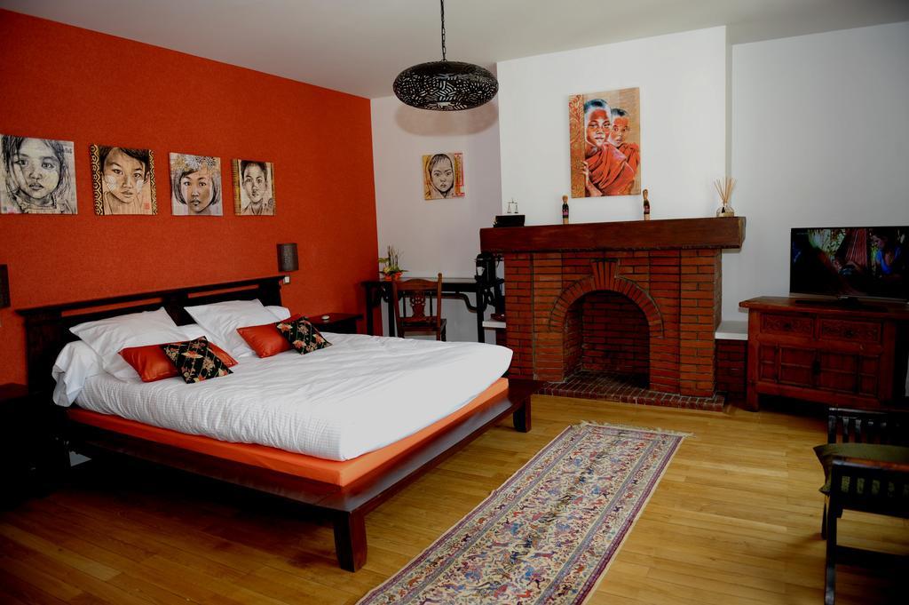 Au Coeur De Beauvais Bed & Breakfast Exterior photo